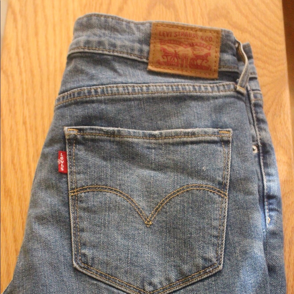 💙Levi’s 721 Embroidered High Rise Skinny, 29x30💙